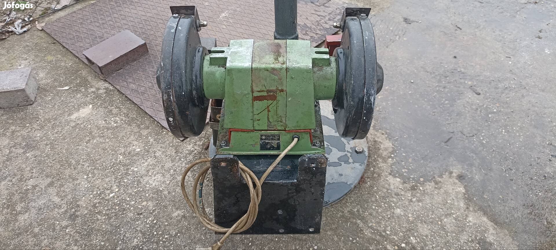 Köszörű 230v 750w