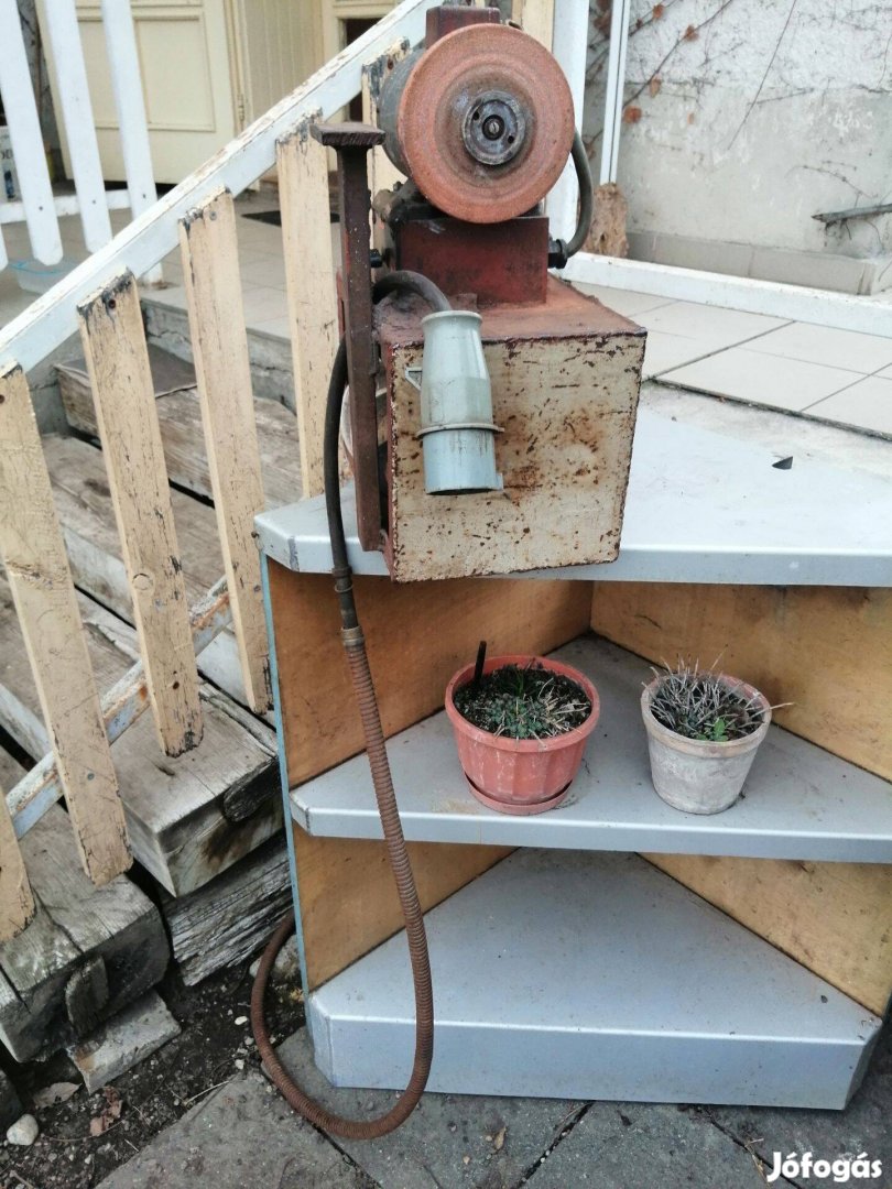 Köszörűgép ipari árammal és korongok!