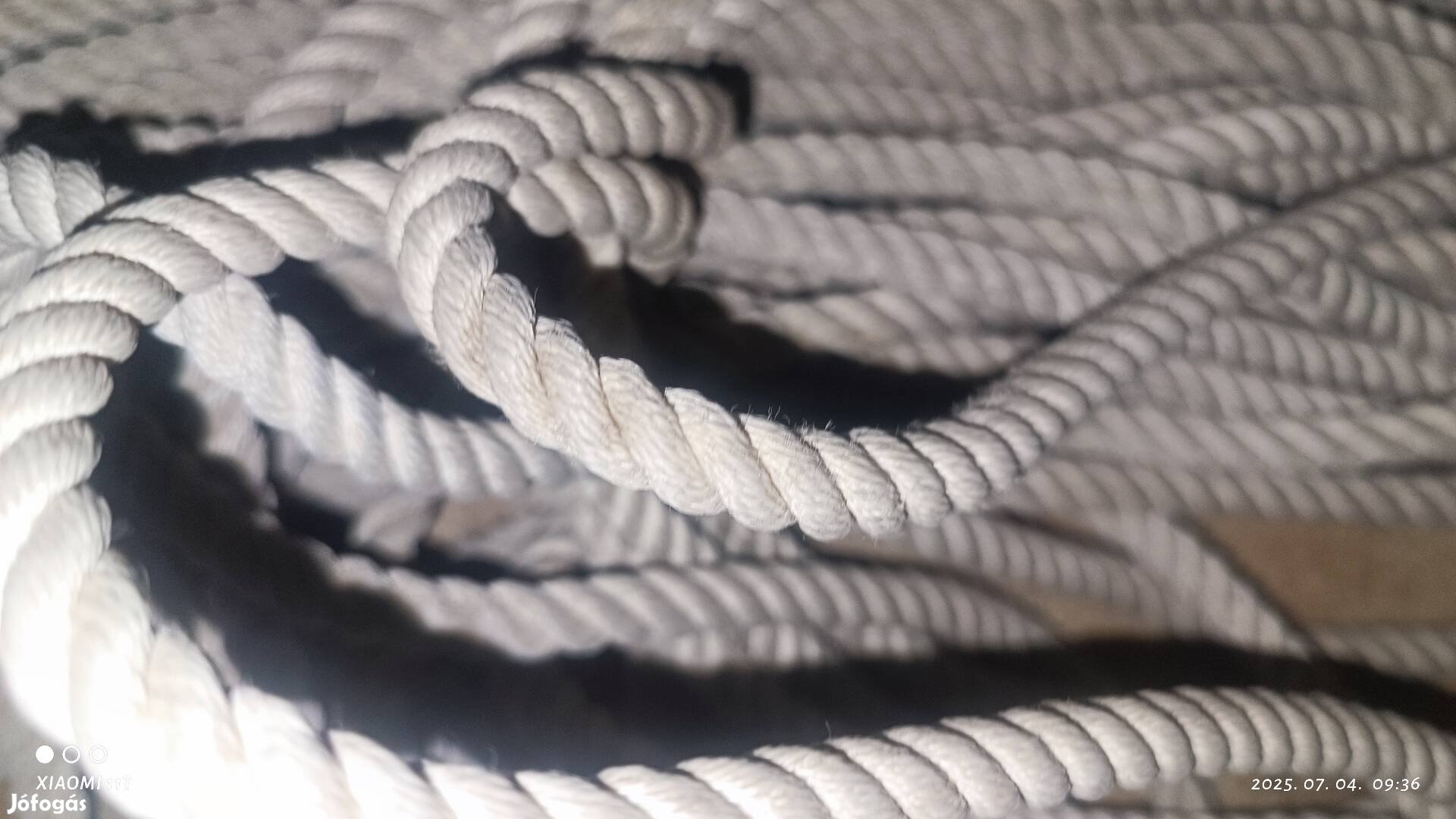 Kötél, 200 méter, különböző típusúak. Posta 