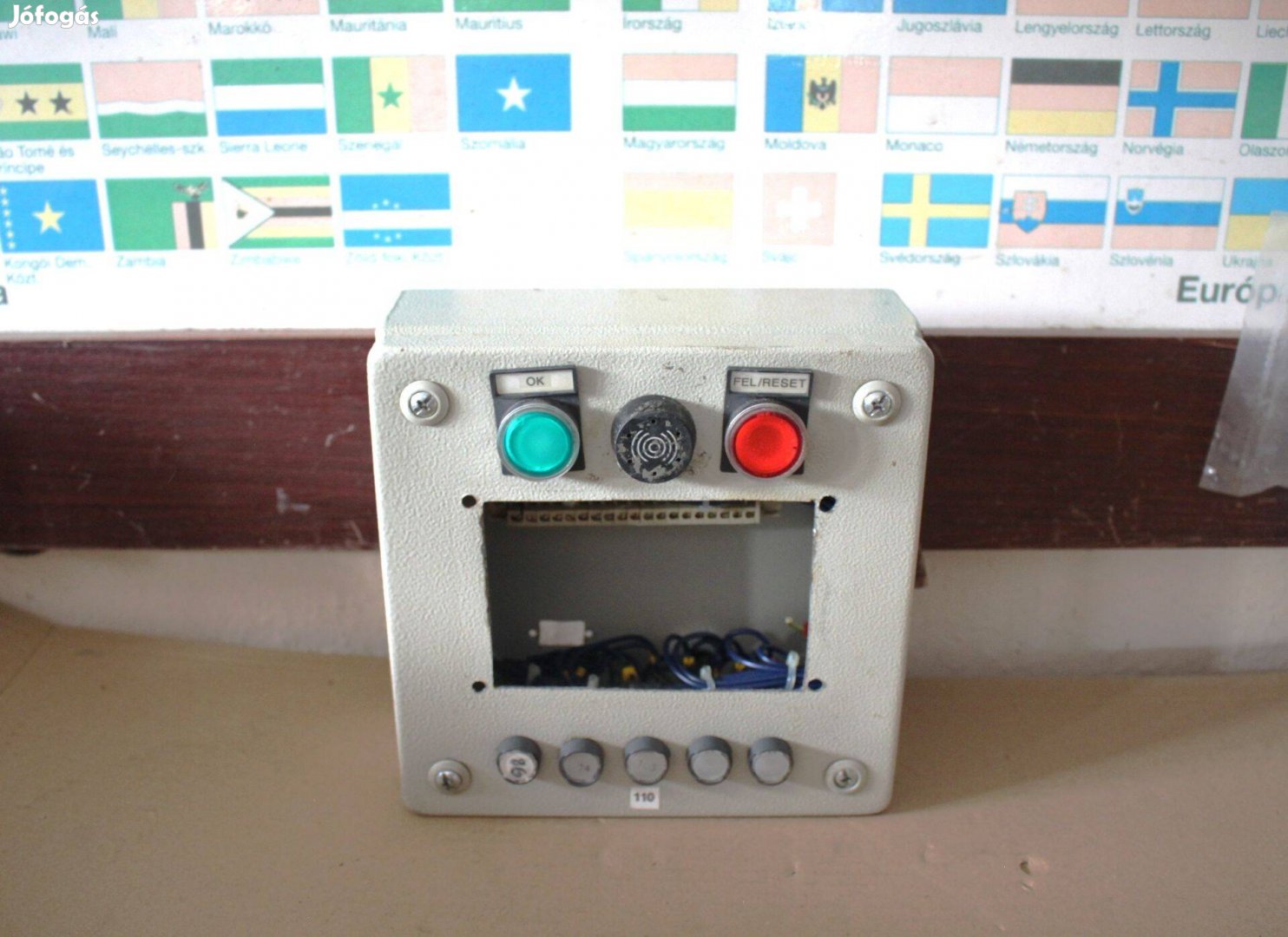 Kötődoboz sorkapocs doboz kapcsolószekrény 6876