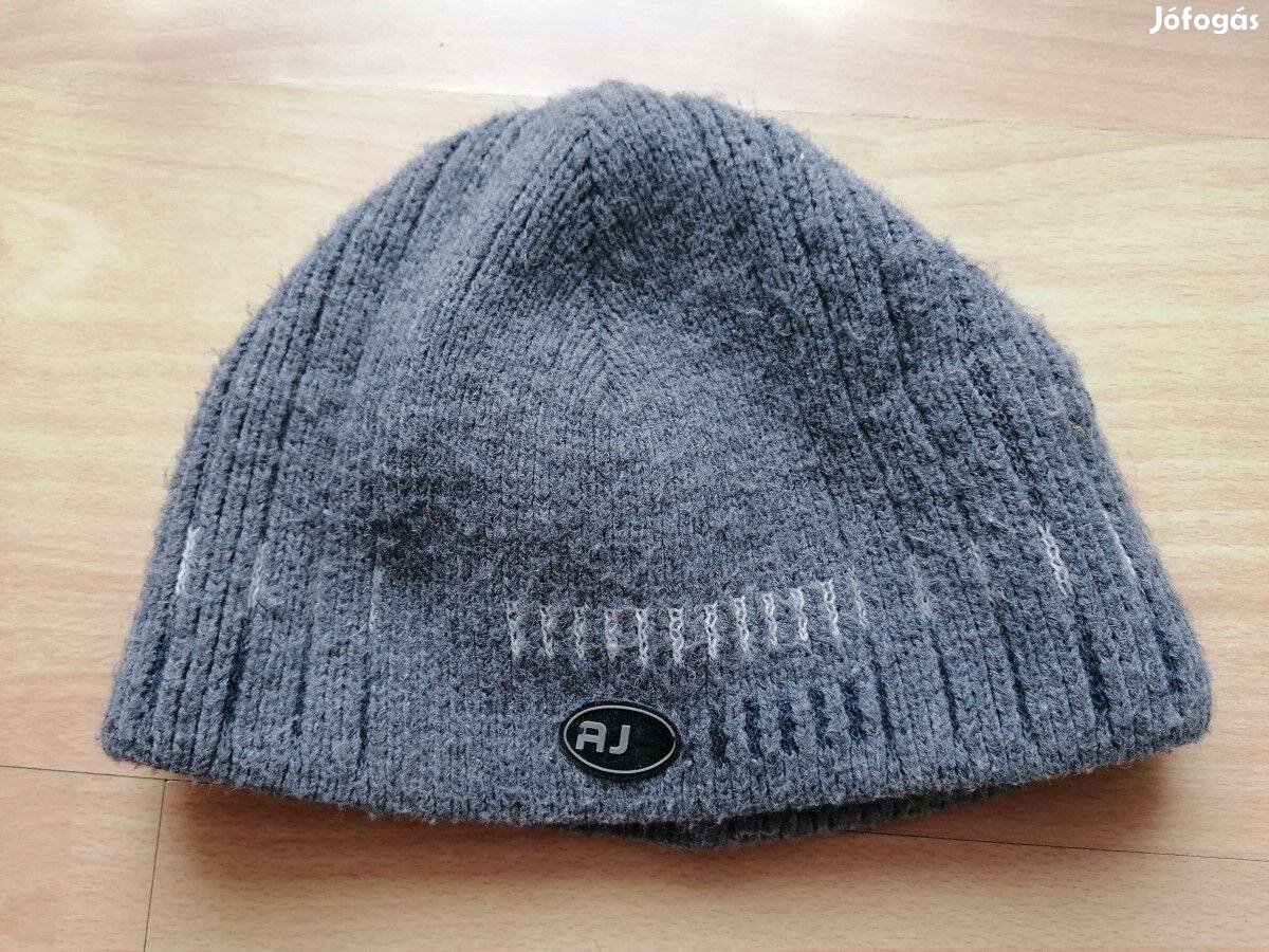 Kötött bélelt téli sapka