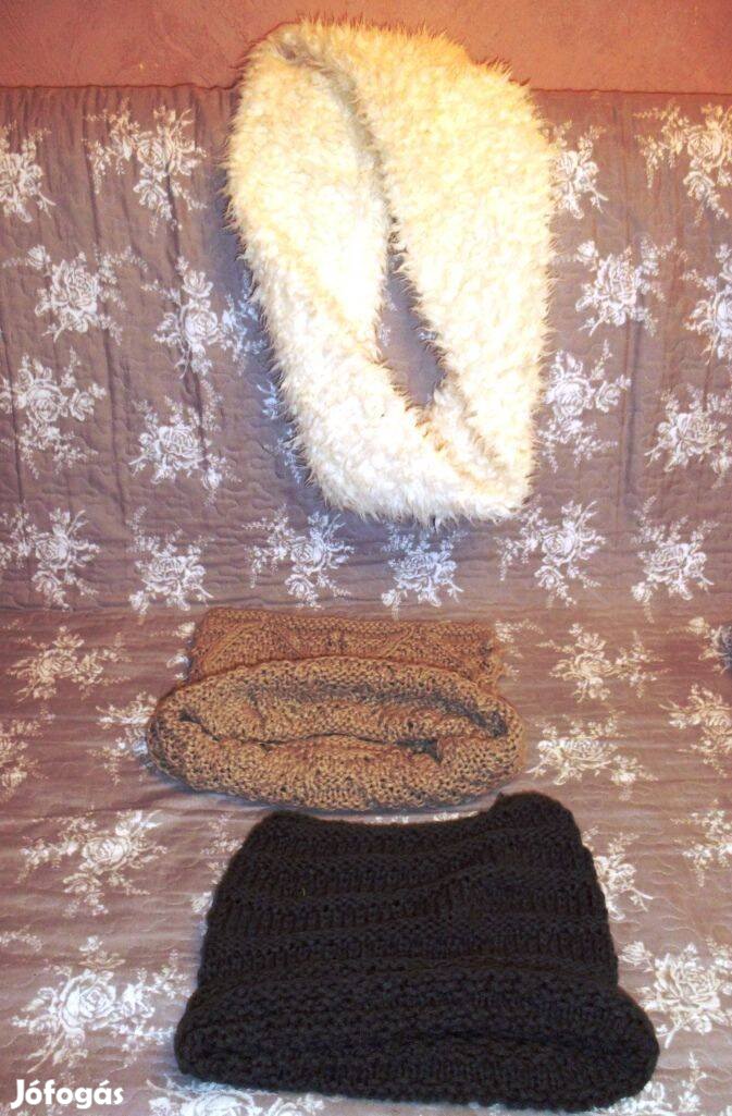 Kötött visszahajtós nyakba való sálak