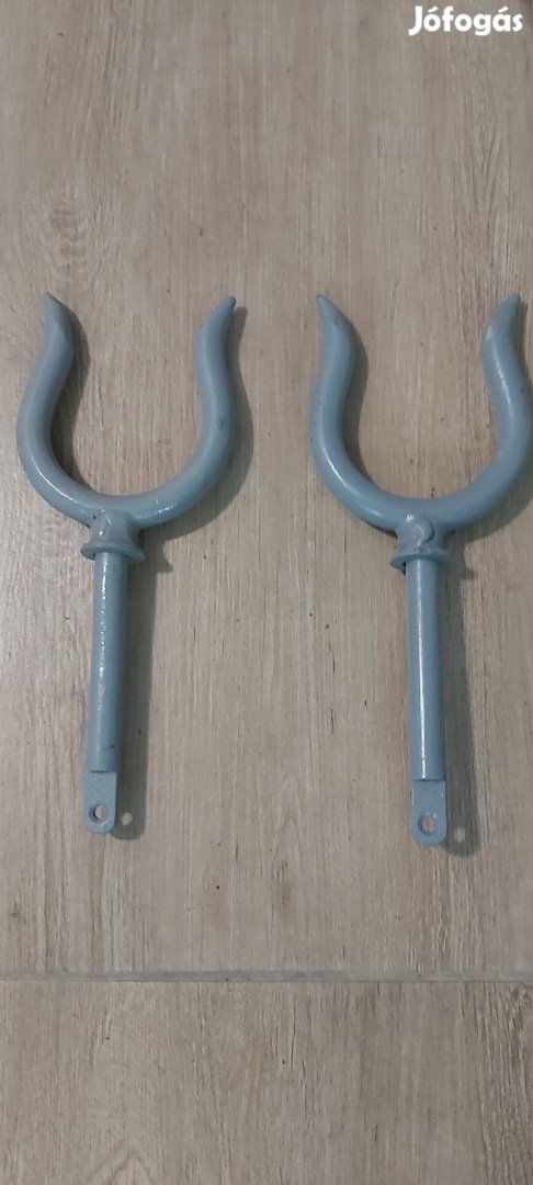 Kovácsoltvas evezővilla eladó!