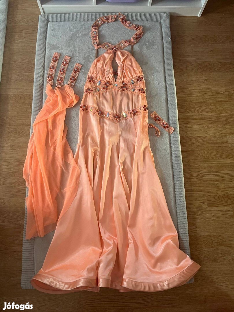 Köves standard ruha S-es