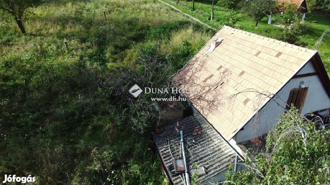 Köveskáli eladó 324 nm-es telek