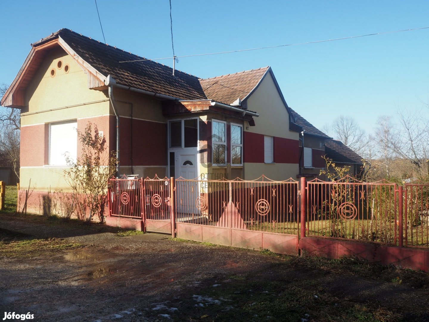 Közel a város - Lenti eladó tégla családi ház