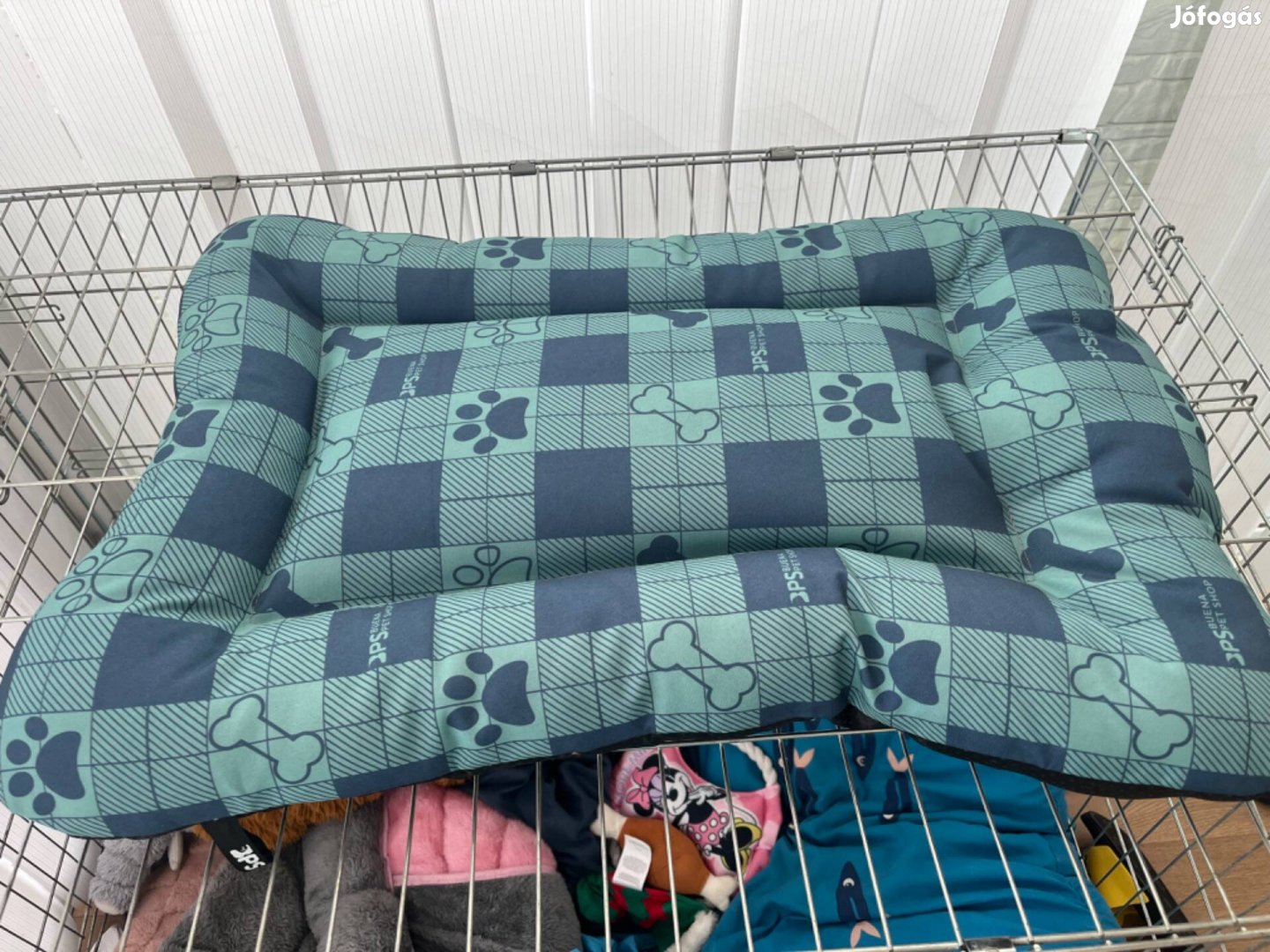 Közepes kutyus fekhely új