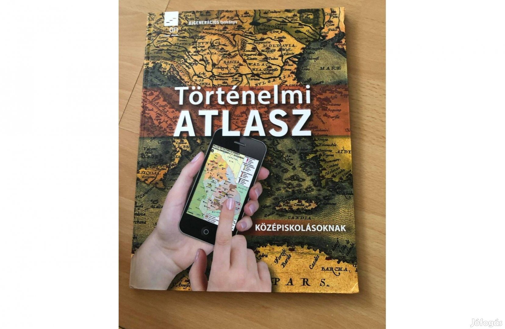 Középiskolai történelmi atlasz könyv