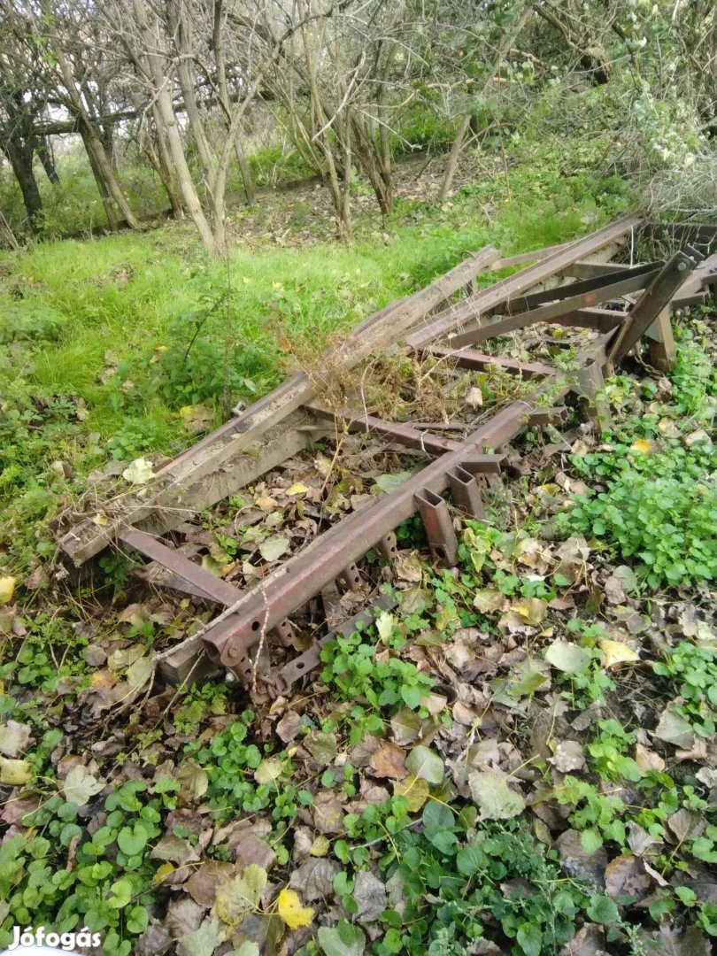 Középnehéz borona
