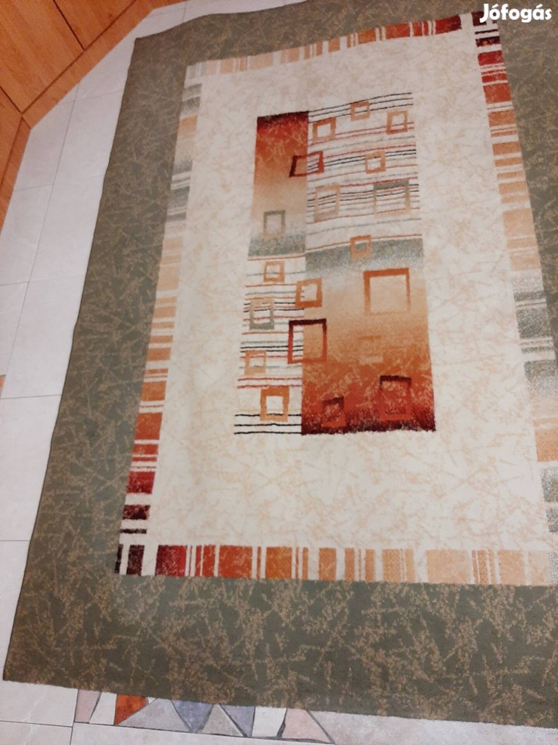 Középszőnyeg 160x230 cm újszerű 