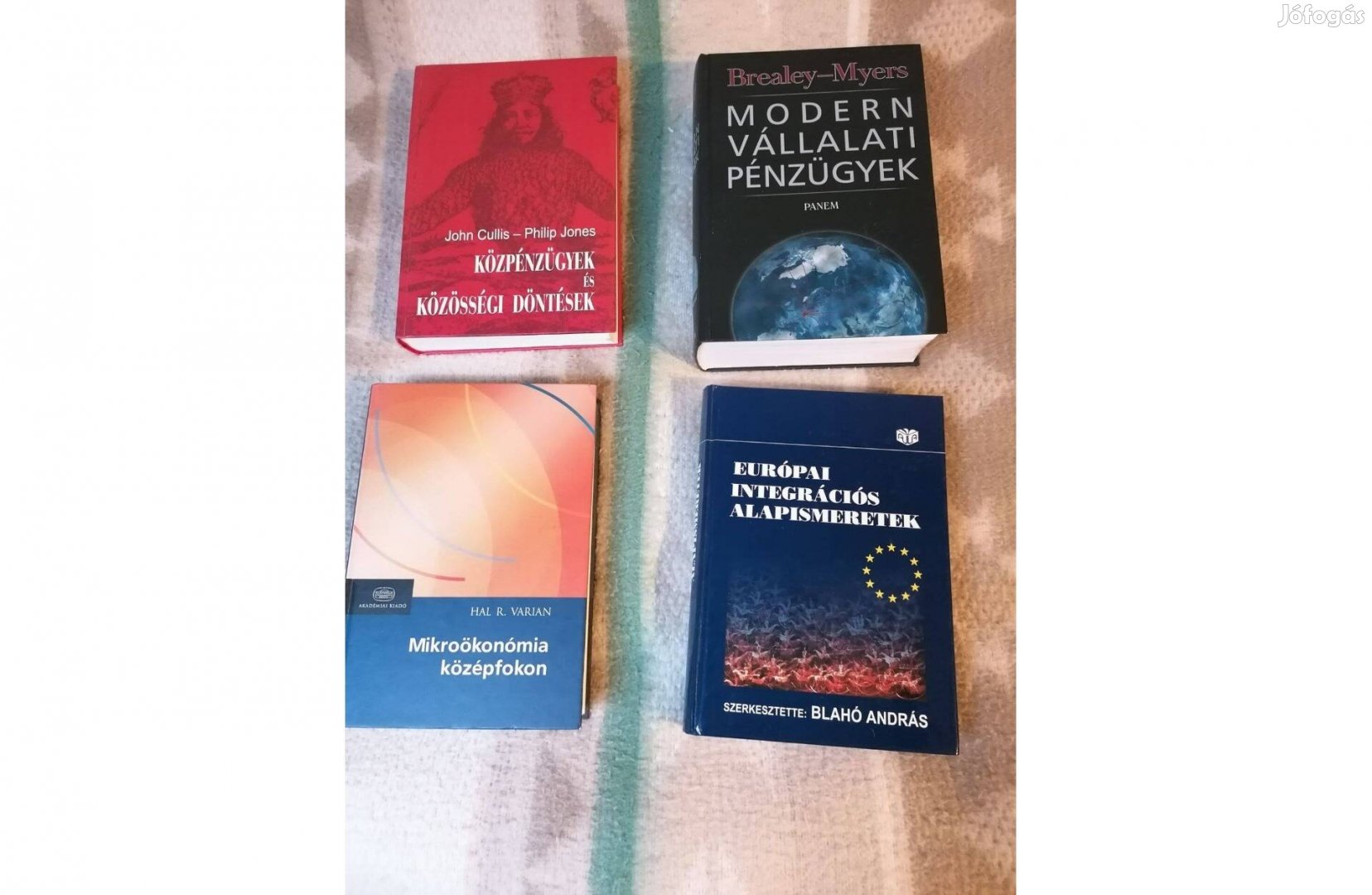 Közgazdasági témájú könyvcsomag egyben eladó