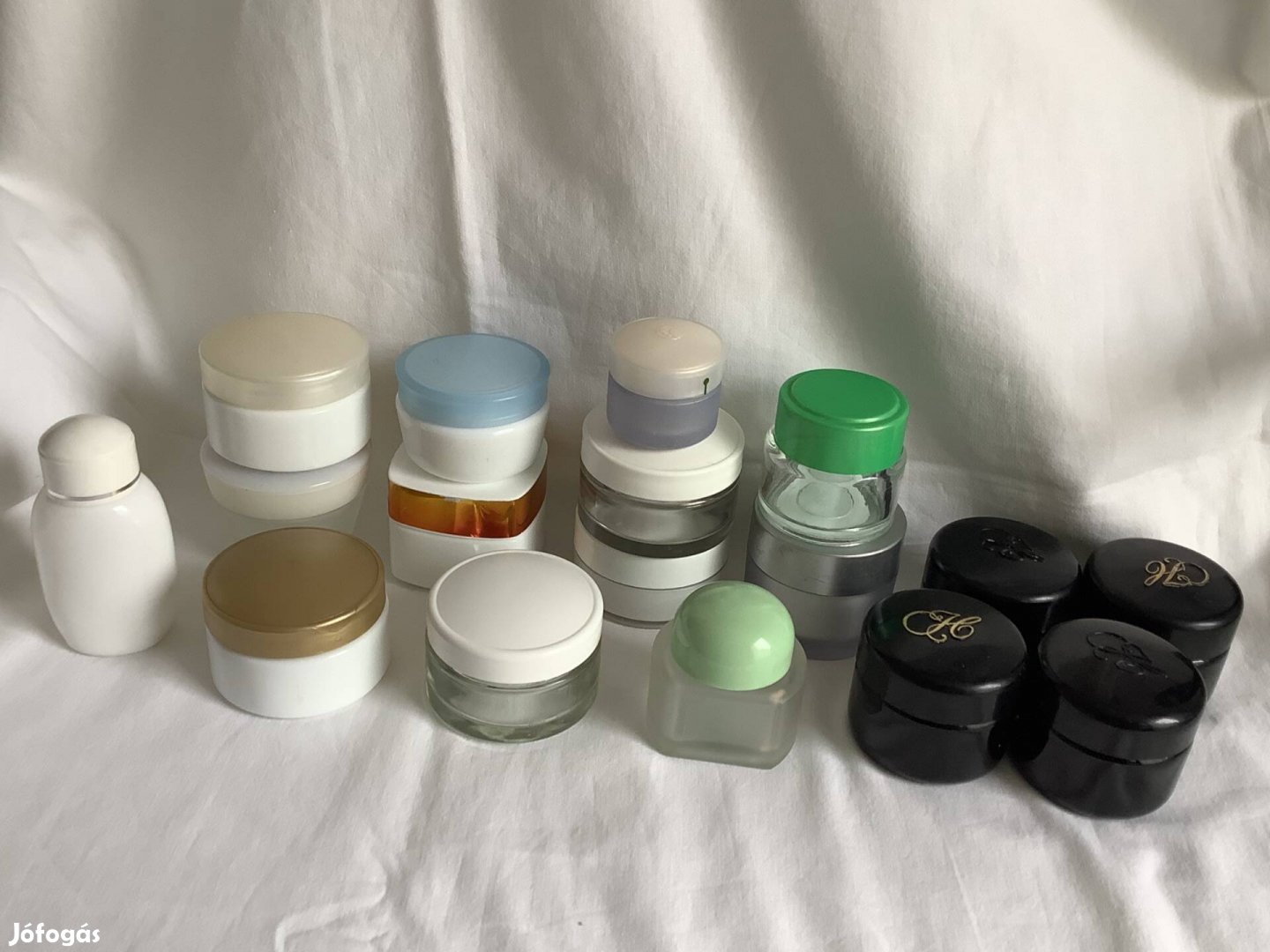 Kozmetikai tároló tégely üveg, porcelán szett