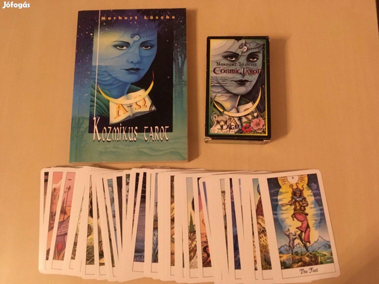 Kozmikus tarot könyv és kártya