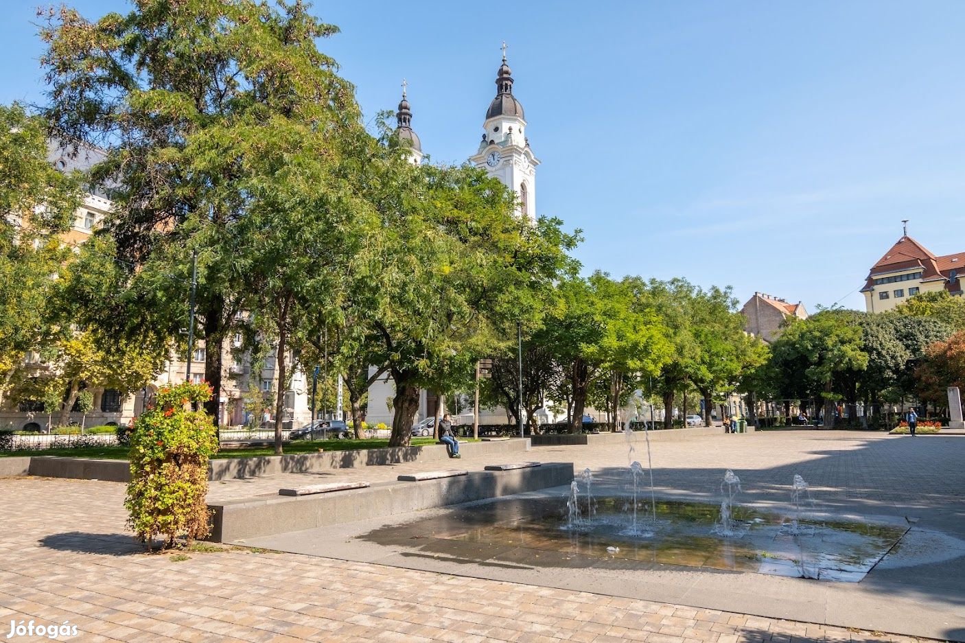 Központi helyen, mégis csendes lakás