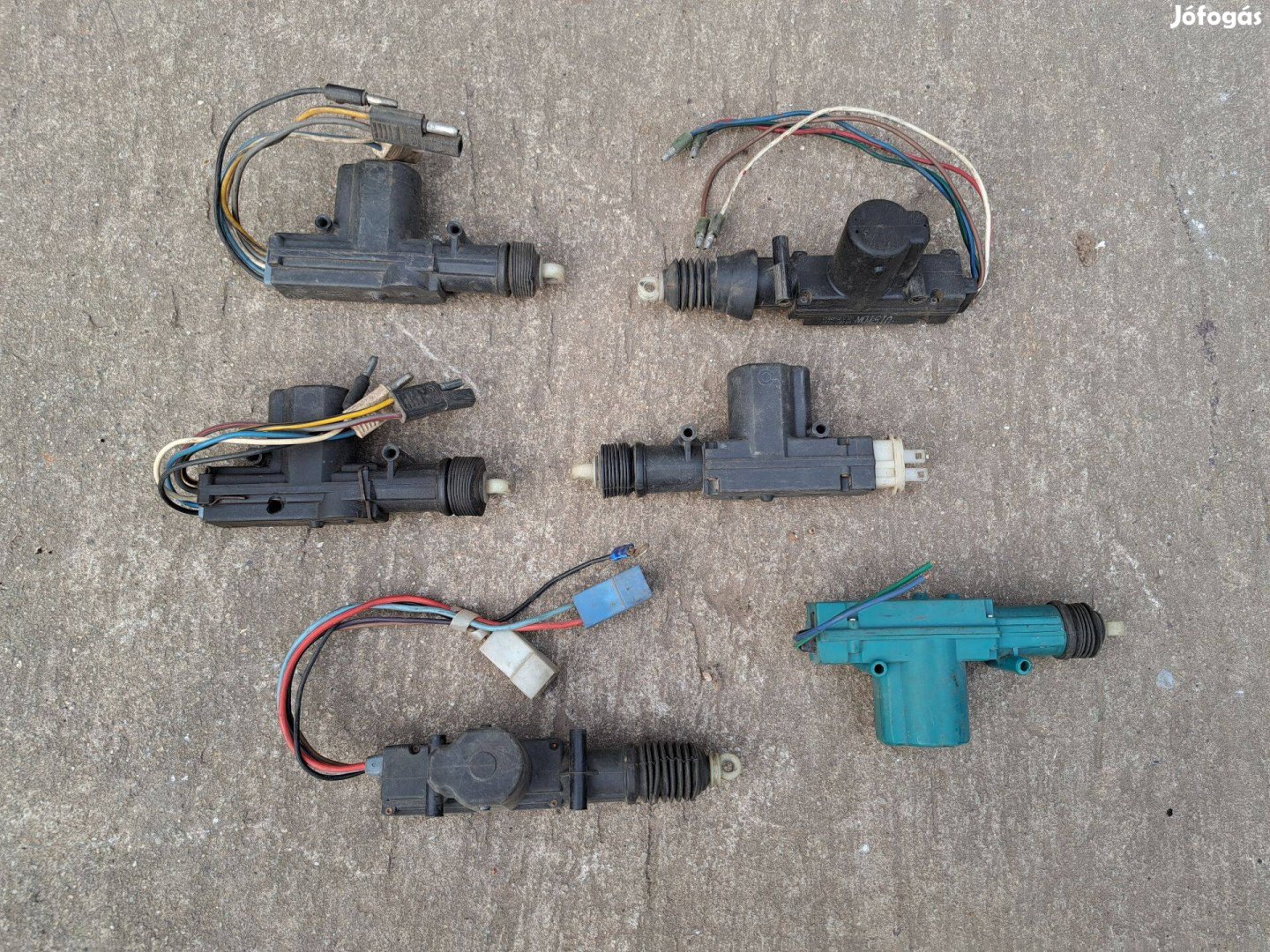 Központi zár motorok