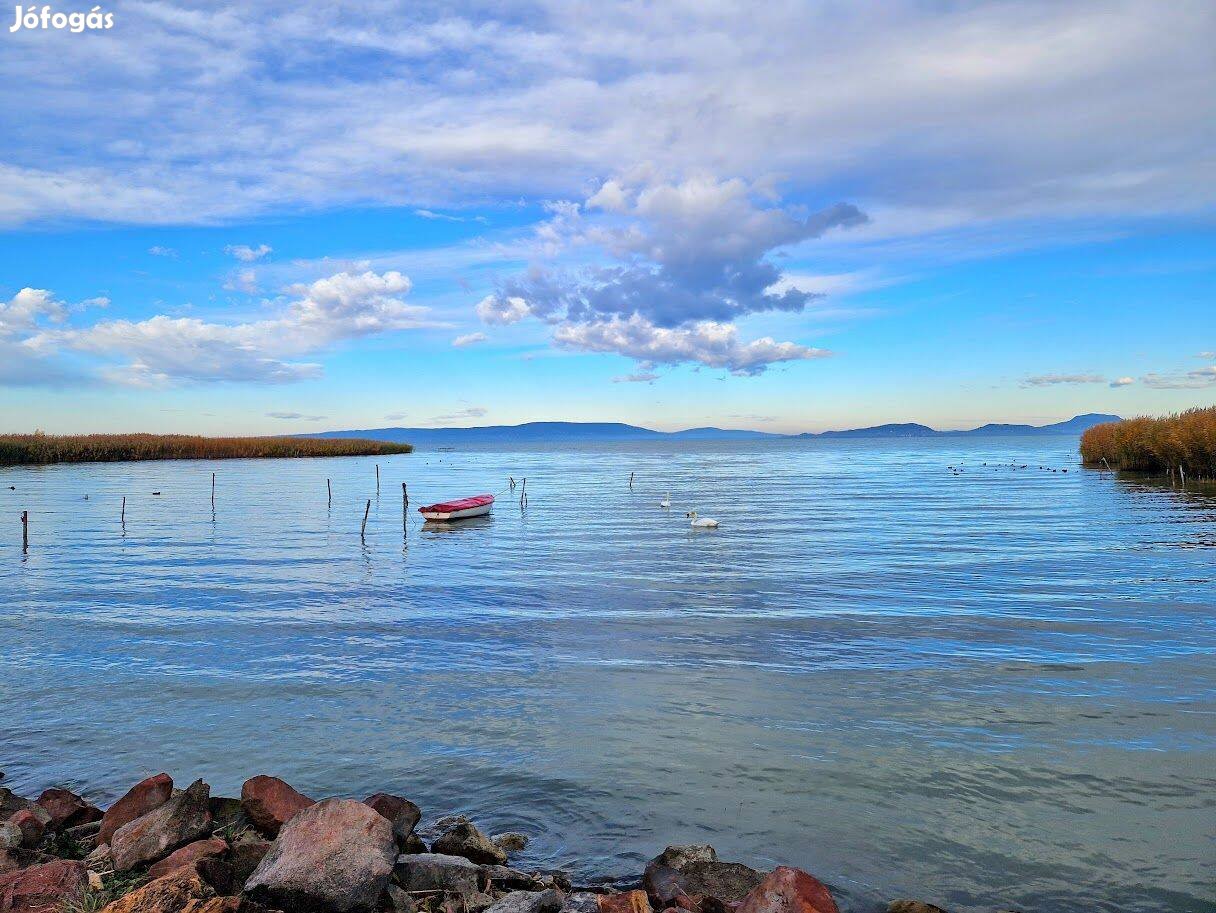 Közvetlenül A Balaton-Parton Üdülőapartman