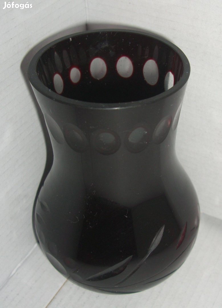 Kristály csiszolt - metszet 10 cm magas piros váza