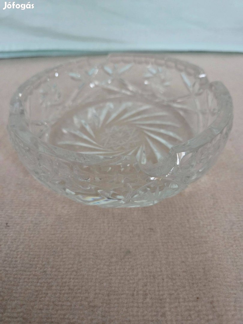 Kristály hamutartó eladó