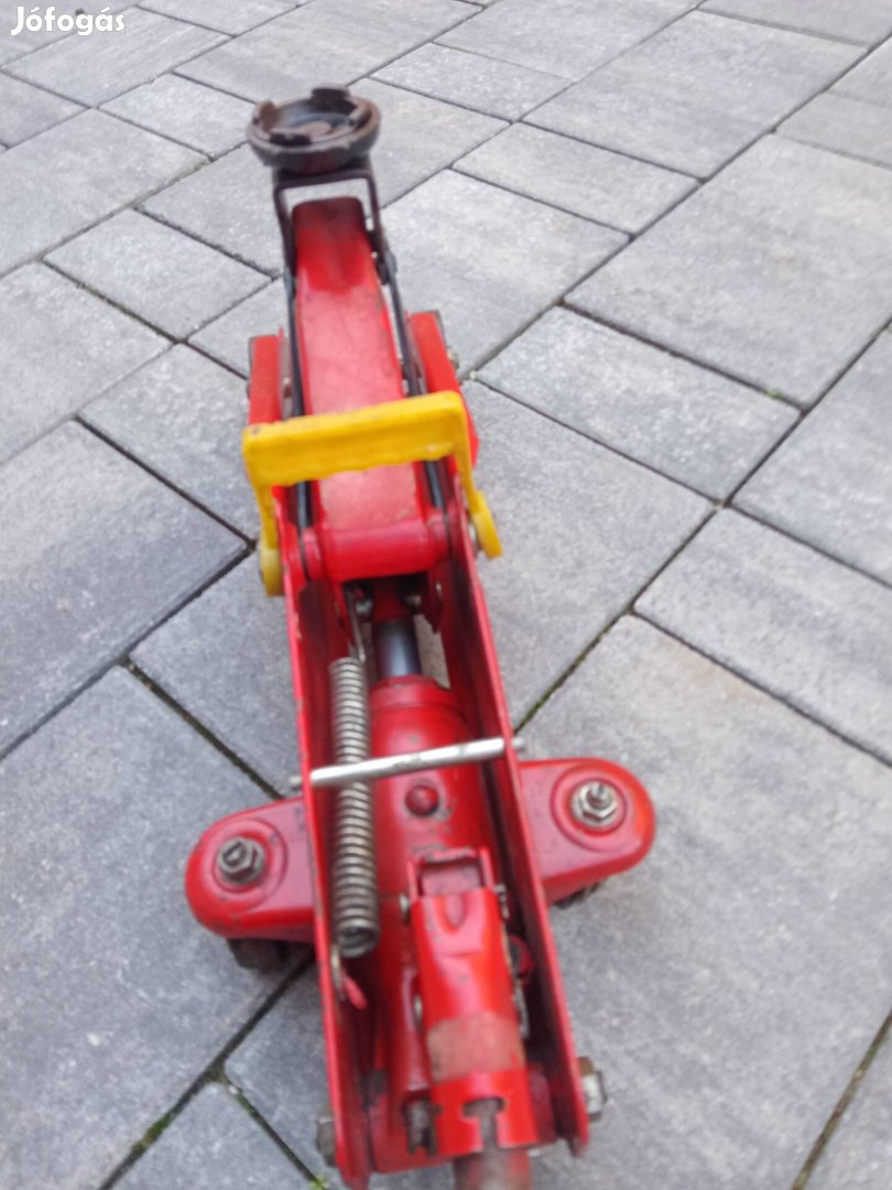 Krokodil, hidraulikus emelő