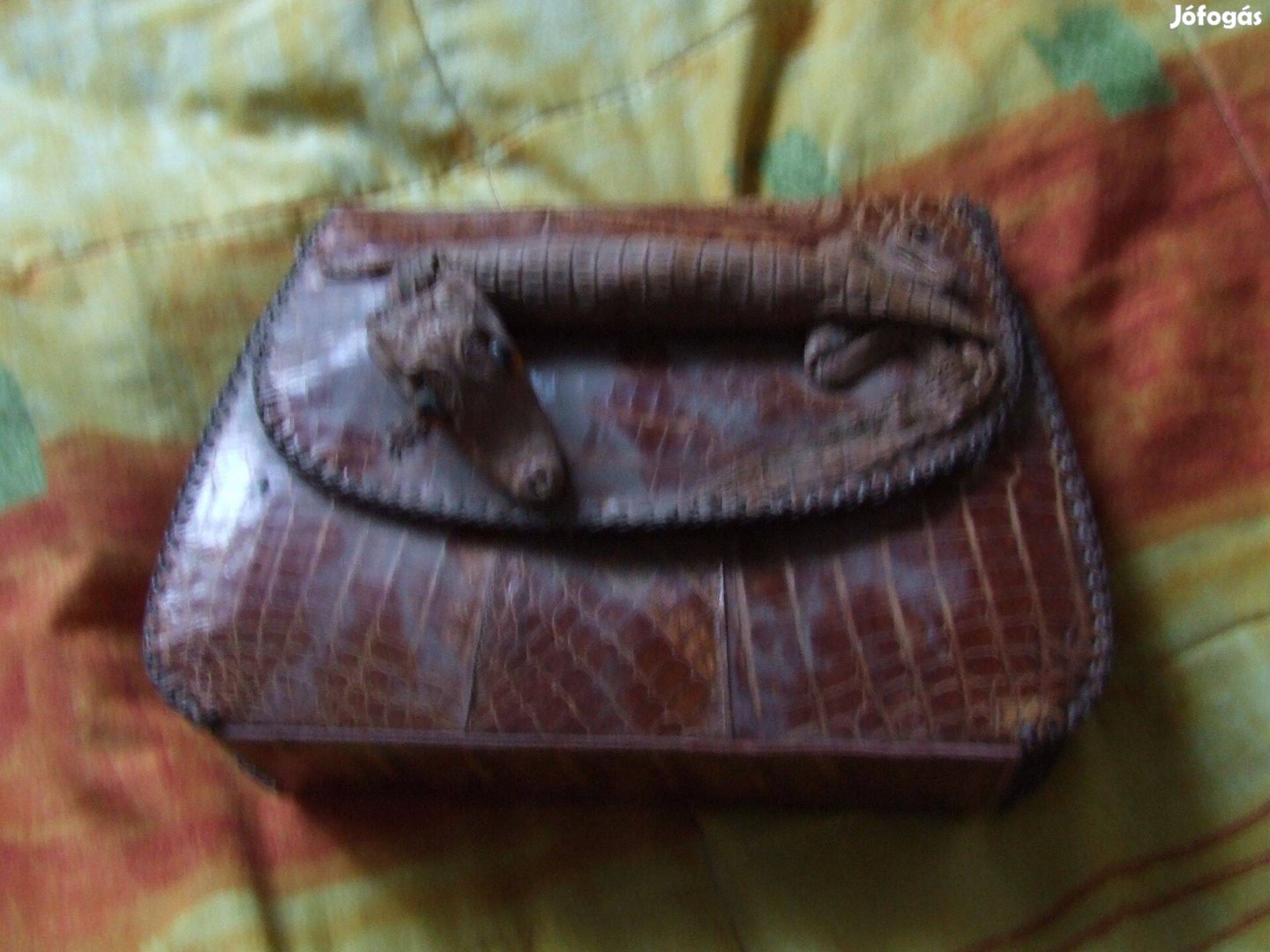 Krokodilbőr táska