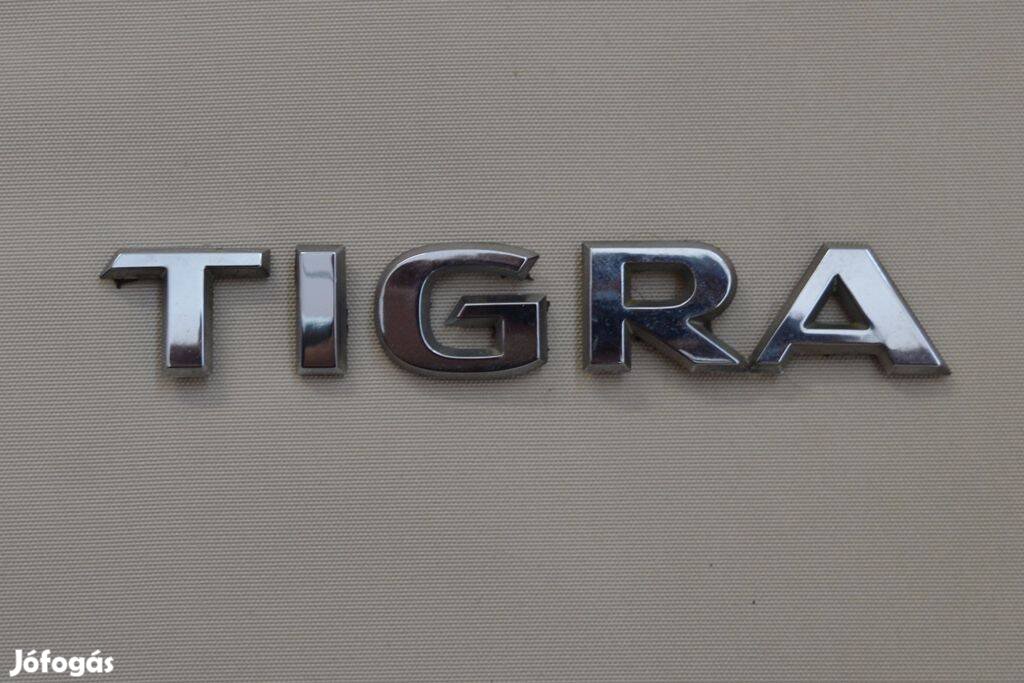 Króm Opel Tigra TT felirat