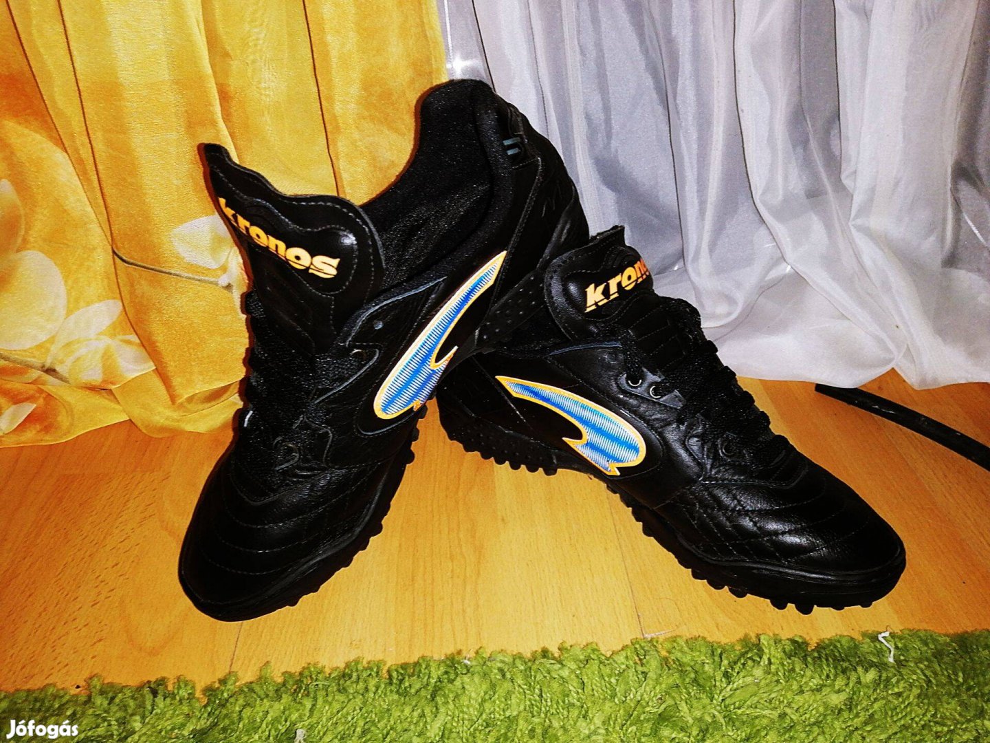 Kronos stoplis foci cipő
