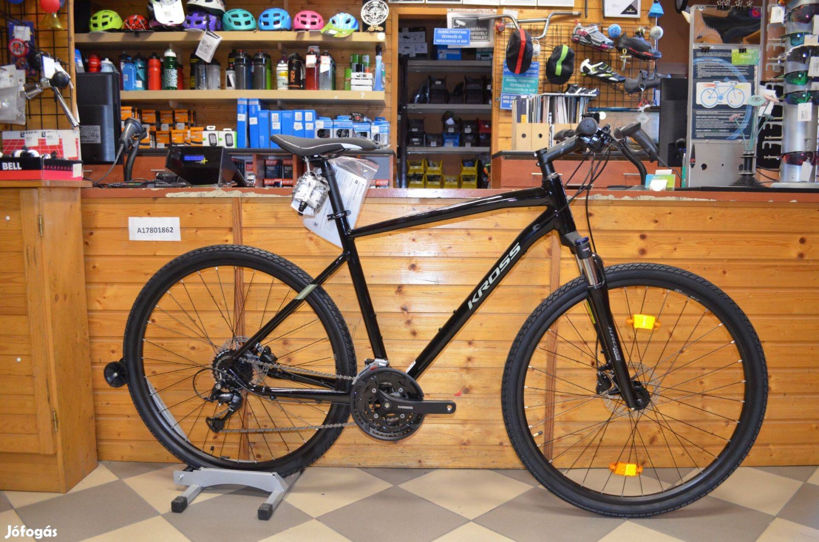 Kross Evado 5.0 M BlackGrey M19 cross kerékpár