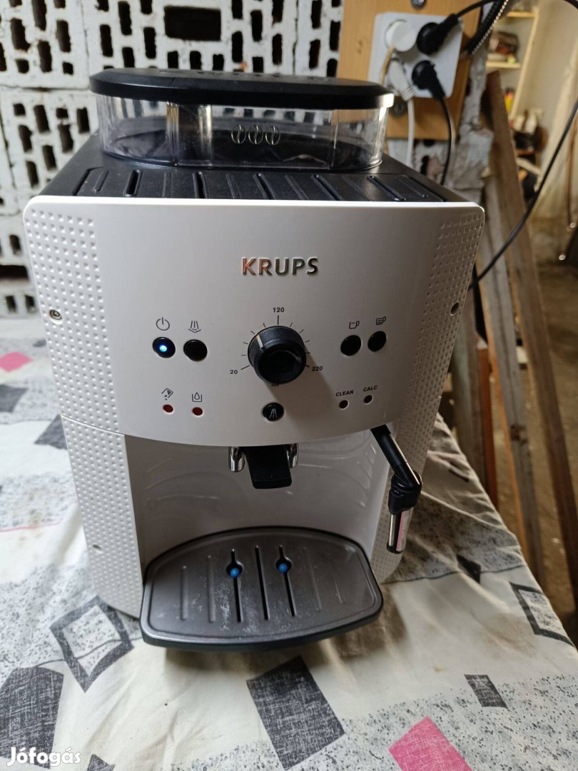 Krups EA 81 darálós automata kávéfőző