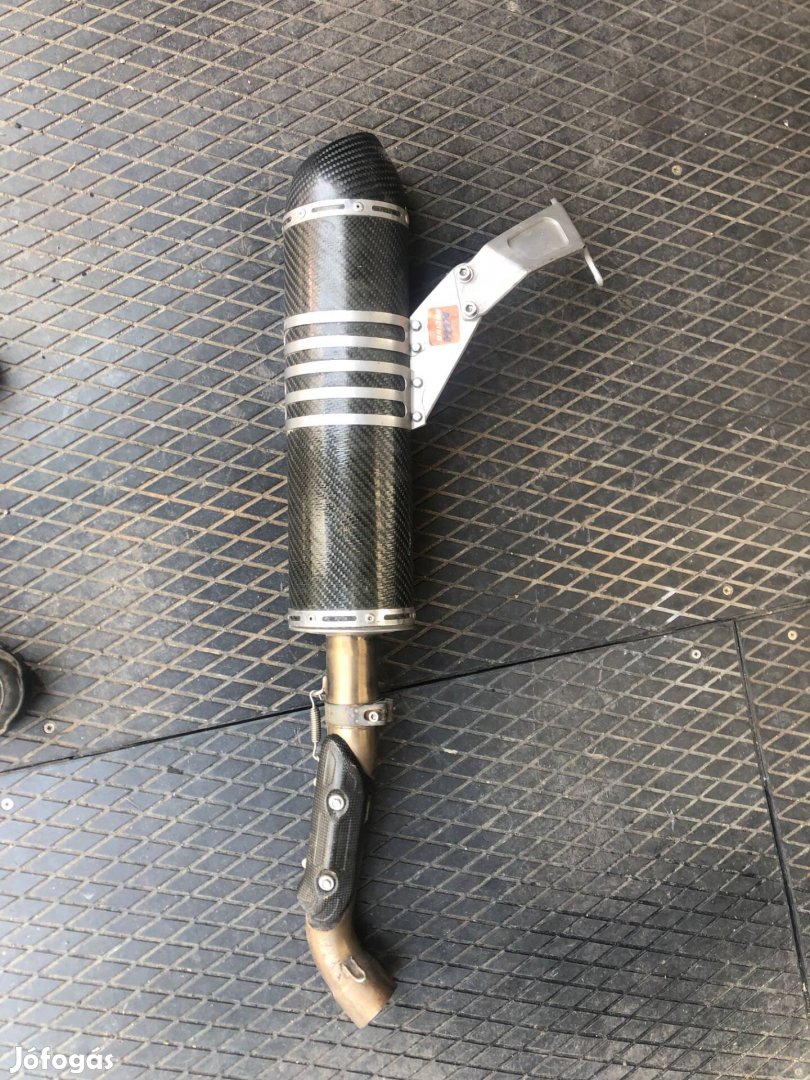 Ktm kipufogó akrapovic