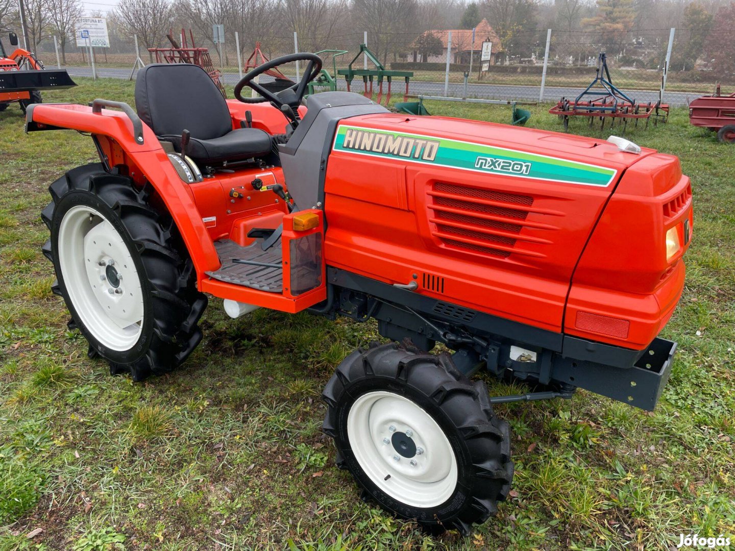 Kubota 21LE 4Új Gumi manual Ingy. Szállítás japán kistraktor traktor