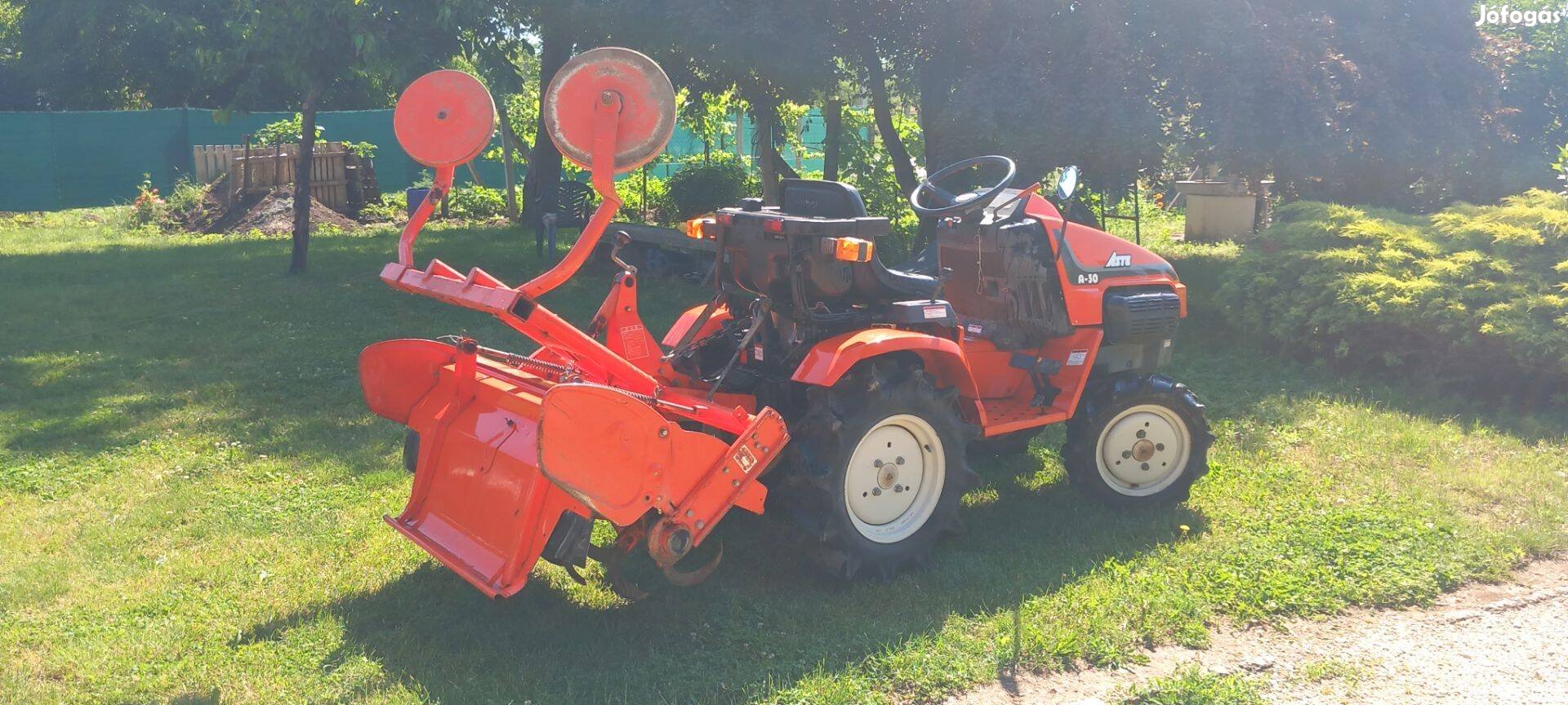 Kubota Astra. 13.5 Le Traktor eladó