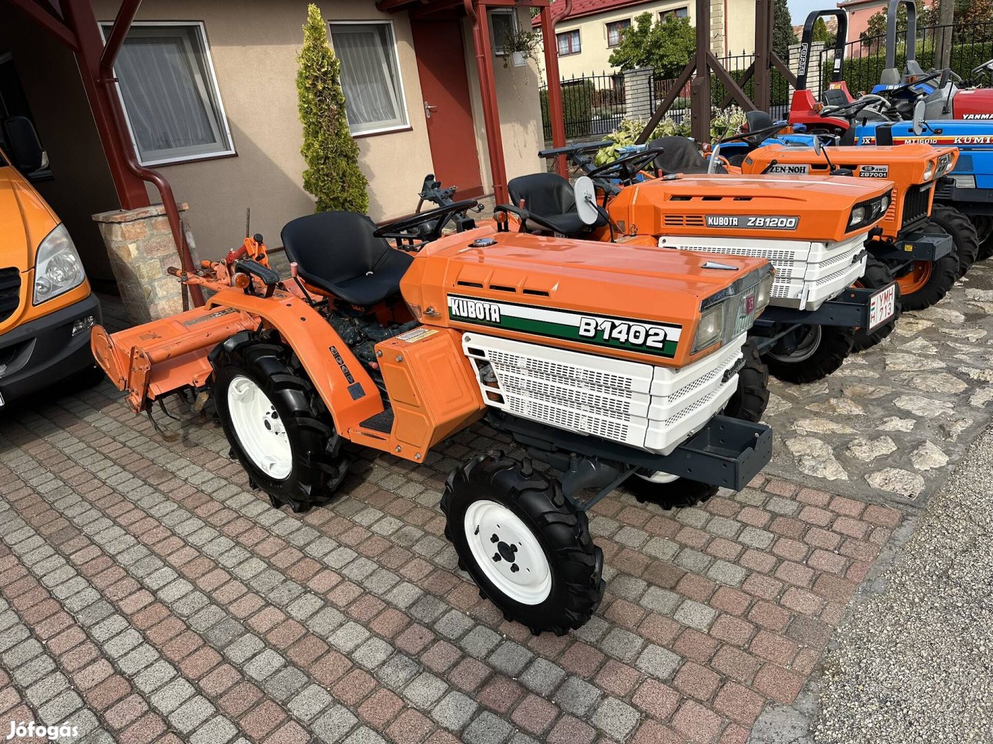 Kubota B1402 4X4 japán traktor 