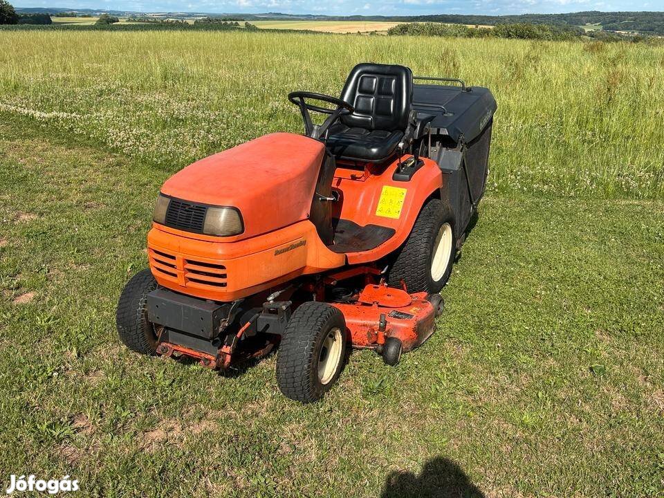 Kubota G18 fűnyíró traktor