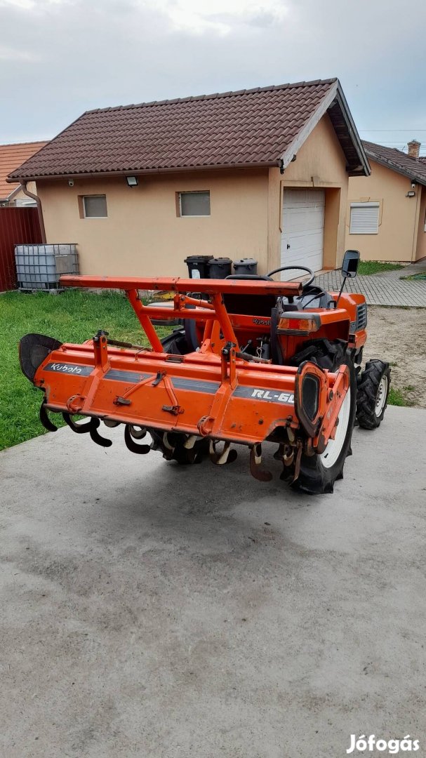 Kubota GL240 Japán Kistraktor eladó.