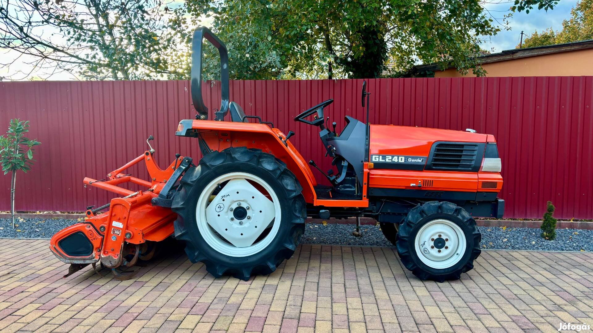 Kubota GL240 japán kistraktor traktor eladó
