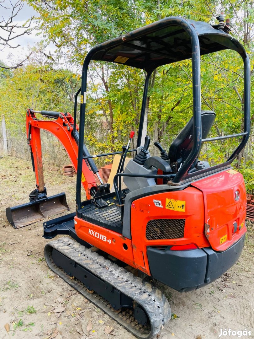 Kubota Kx018-4 minikotró Bobcat árokásó munkagép