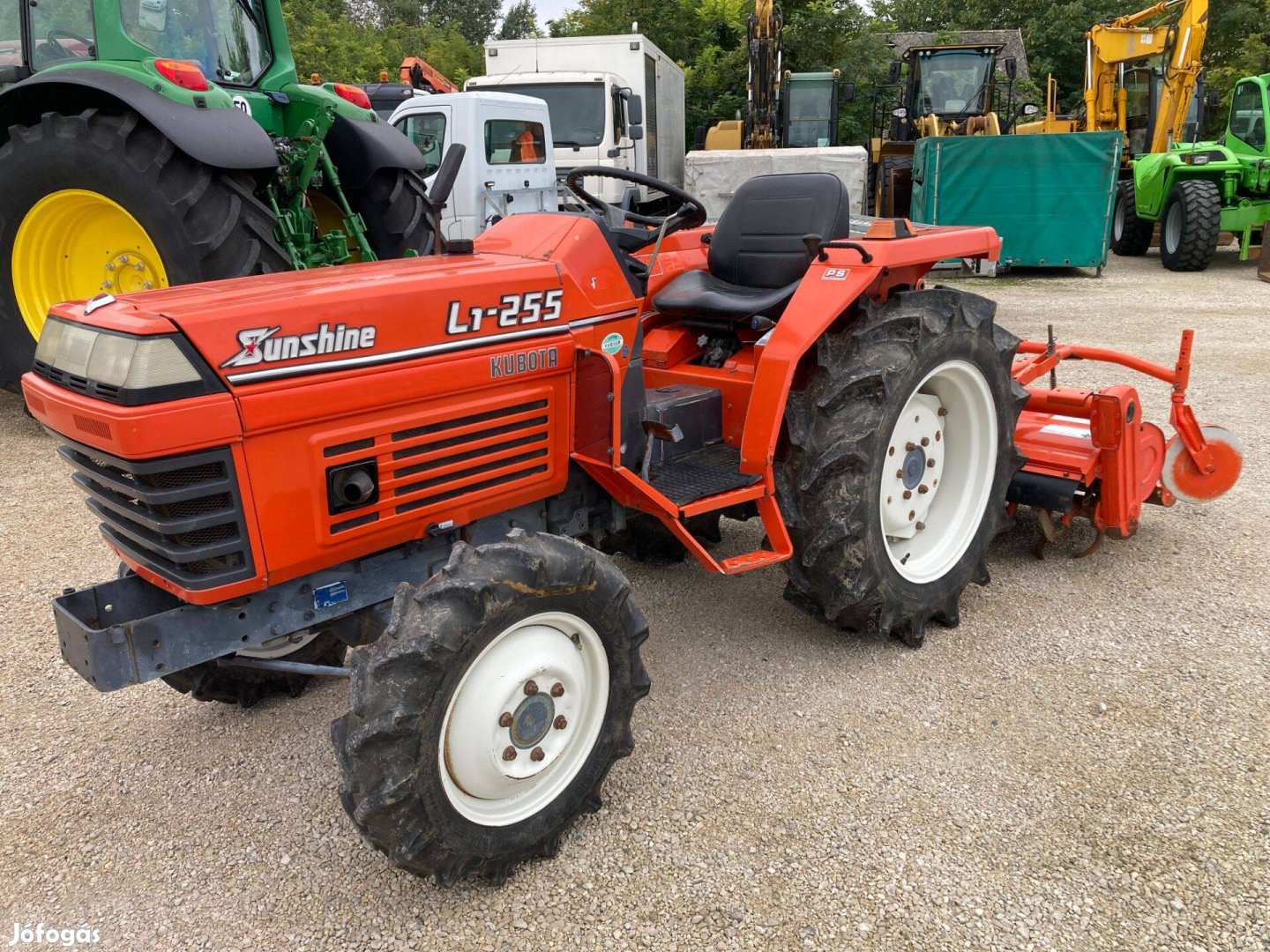 Kubota L1-255DT 25 lóerős Japán kistraktor talajmaróval eladó