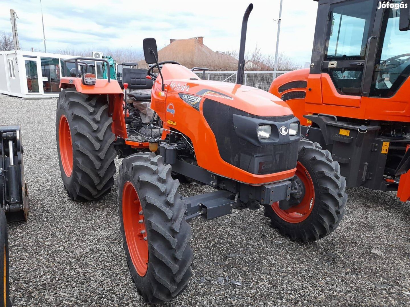 Kubota MU5501 traktor - 55 LE, 2,4 tonna (új) - Videoval