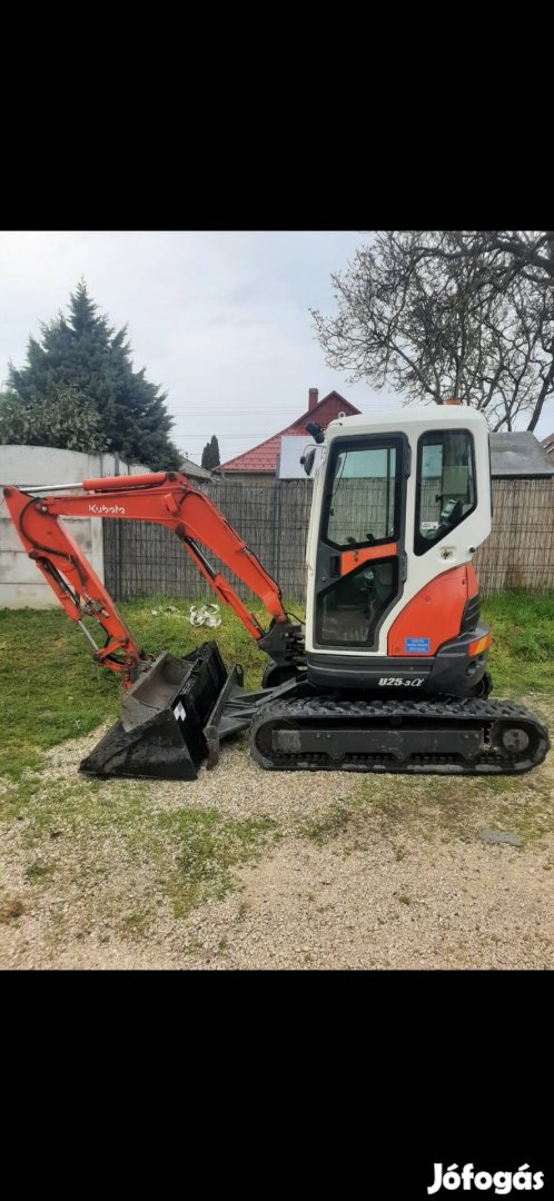 Kubota U25-3