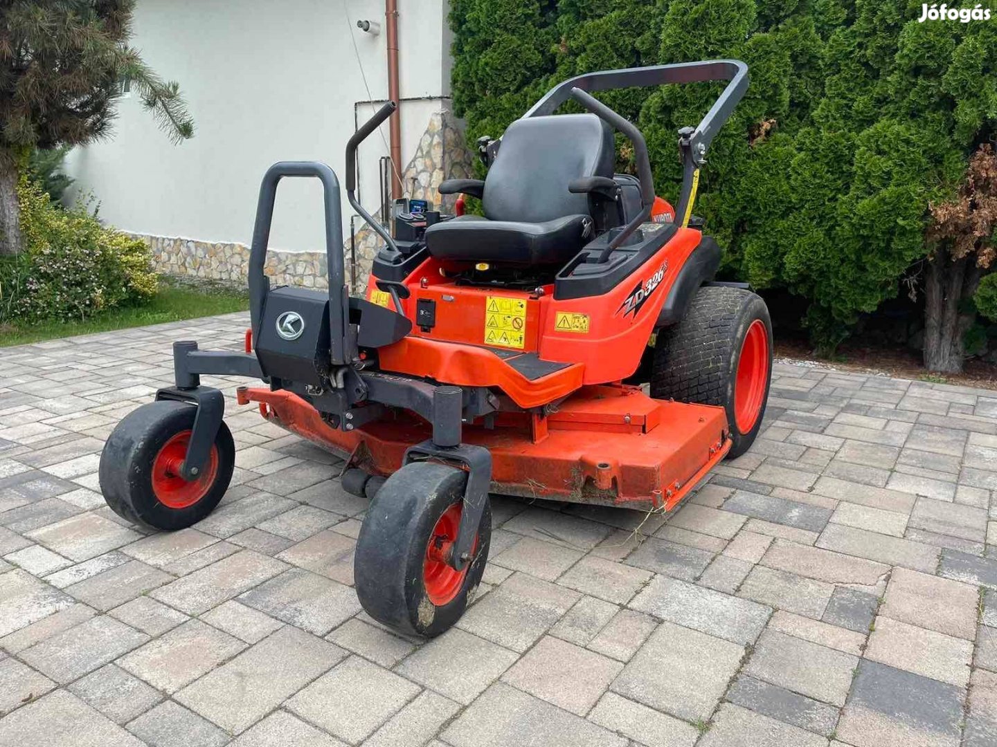 Kubota ZD326S Fűnyíró