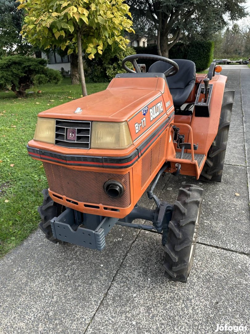 Kubota japán kistraktor