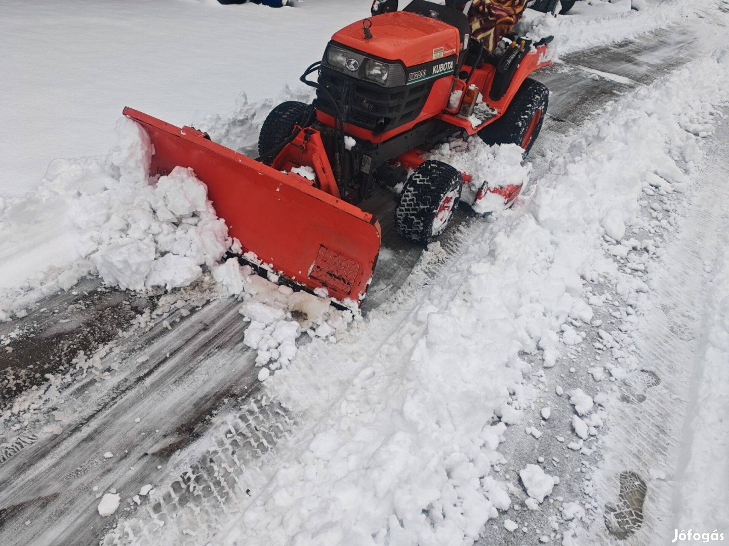 Kubota traktor 4x4 hótoló kardán hidraulika dízel Áfás ÁR