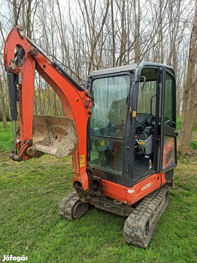 Kubota yanmar bobcat minikotro árokásó markolo kotro rakodo elado
