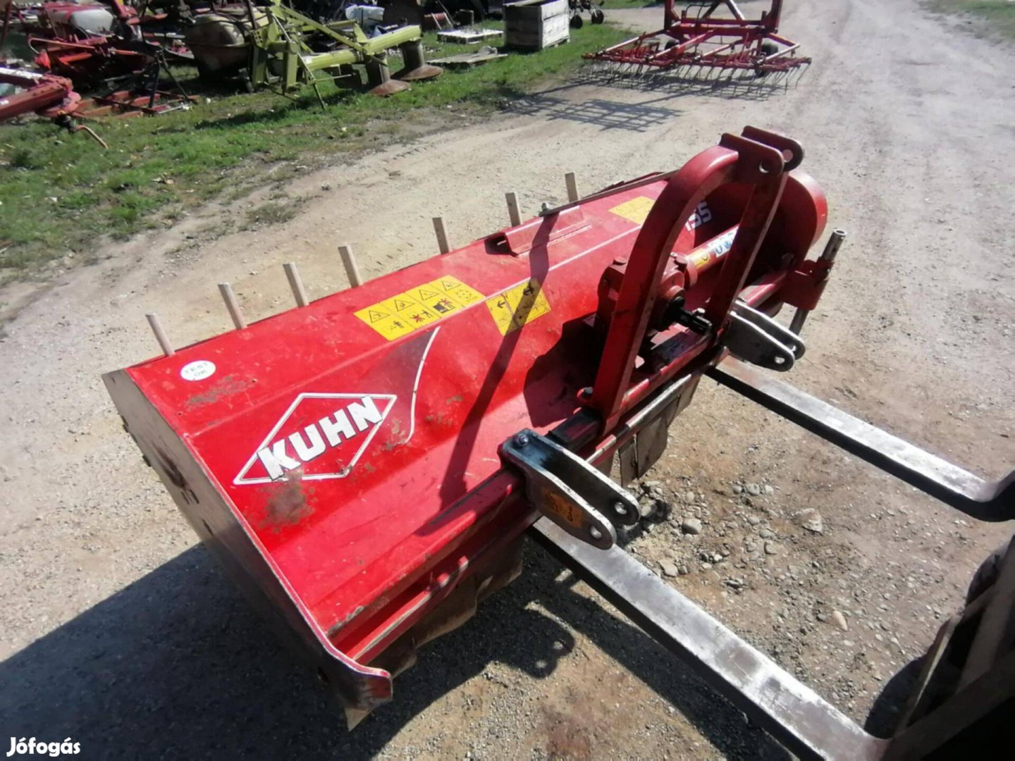 Kuhn 155 cm.-es kalapácsos mulcsozó