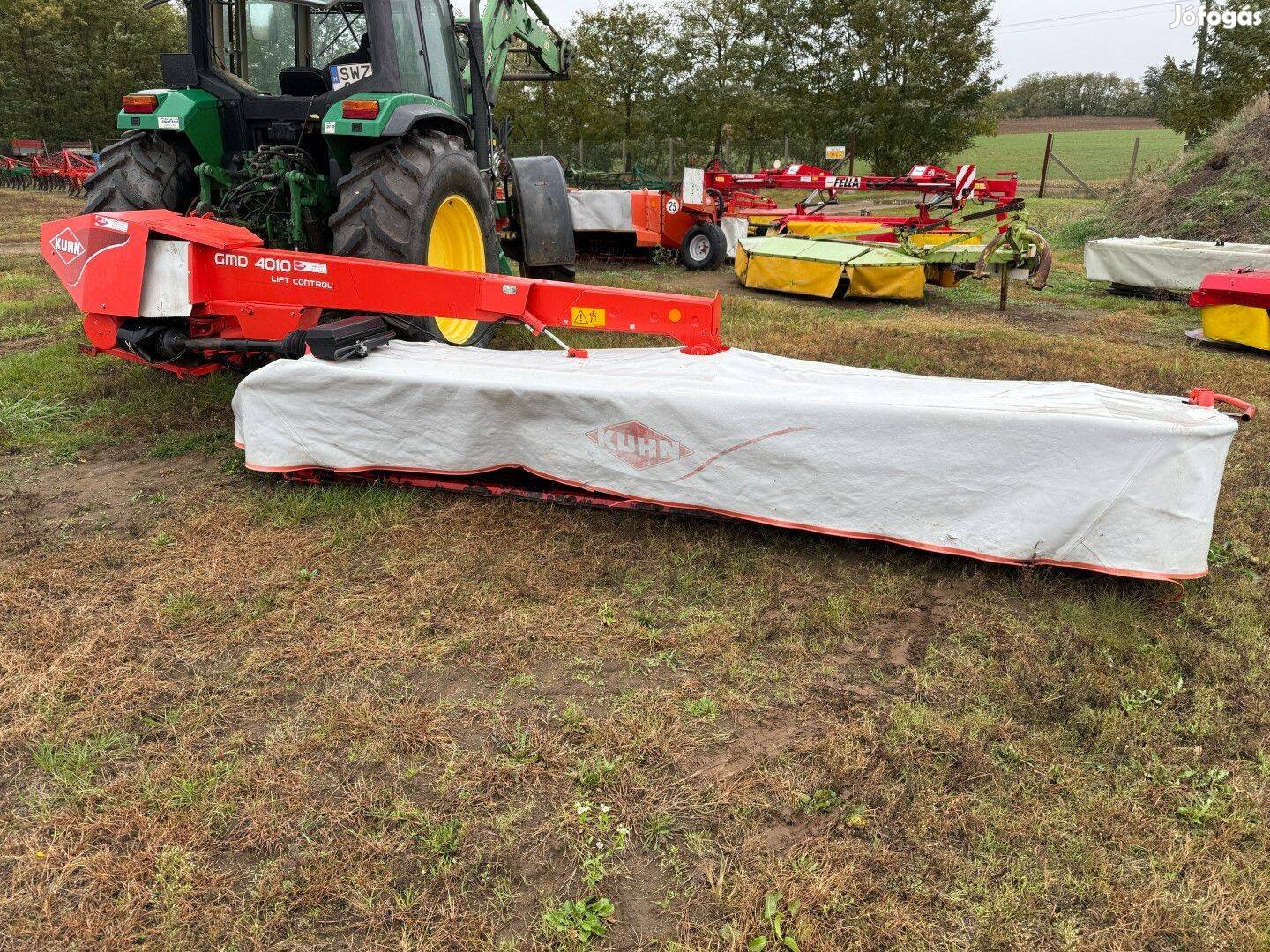 Kuhn 4m-es függesztett tárcsás (diszkes) fűkasza