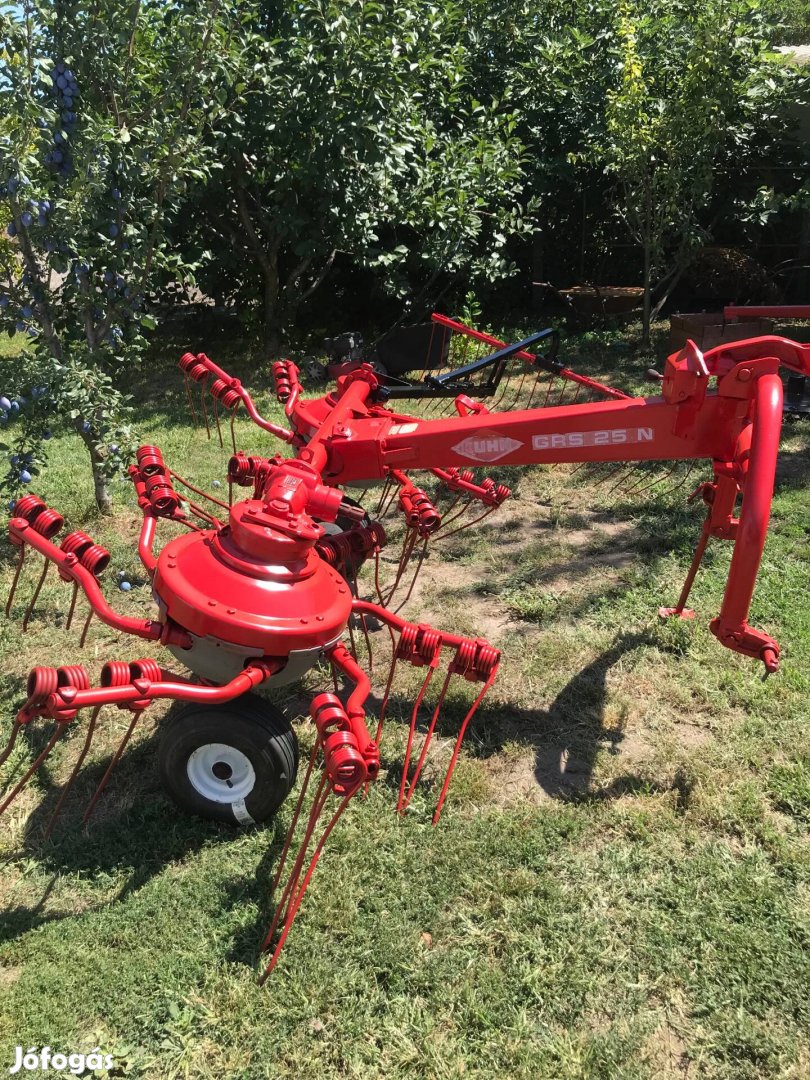 Kuhn GRS 25N