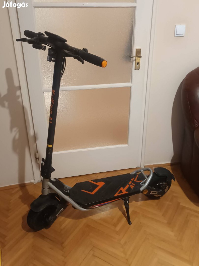 Kukirin A1 elektromos roller