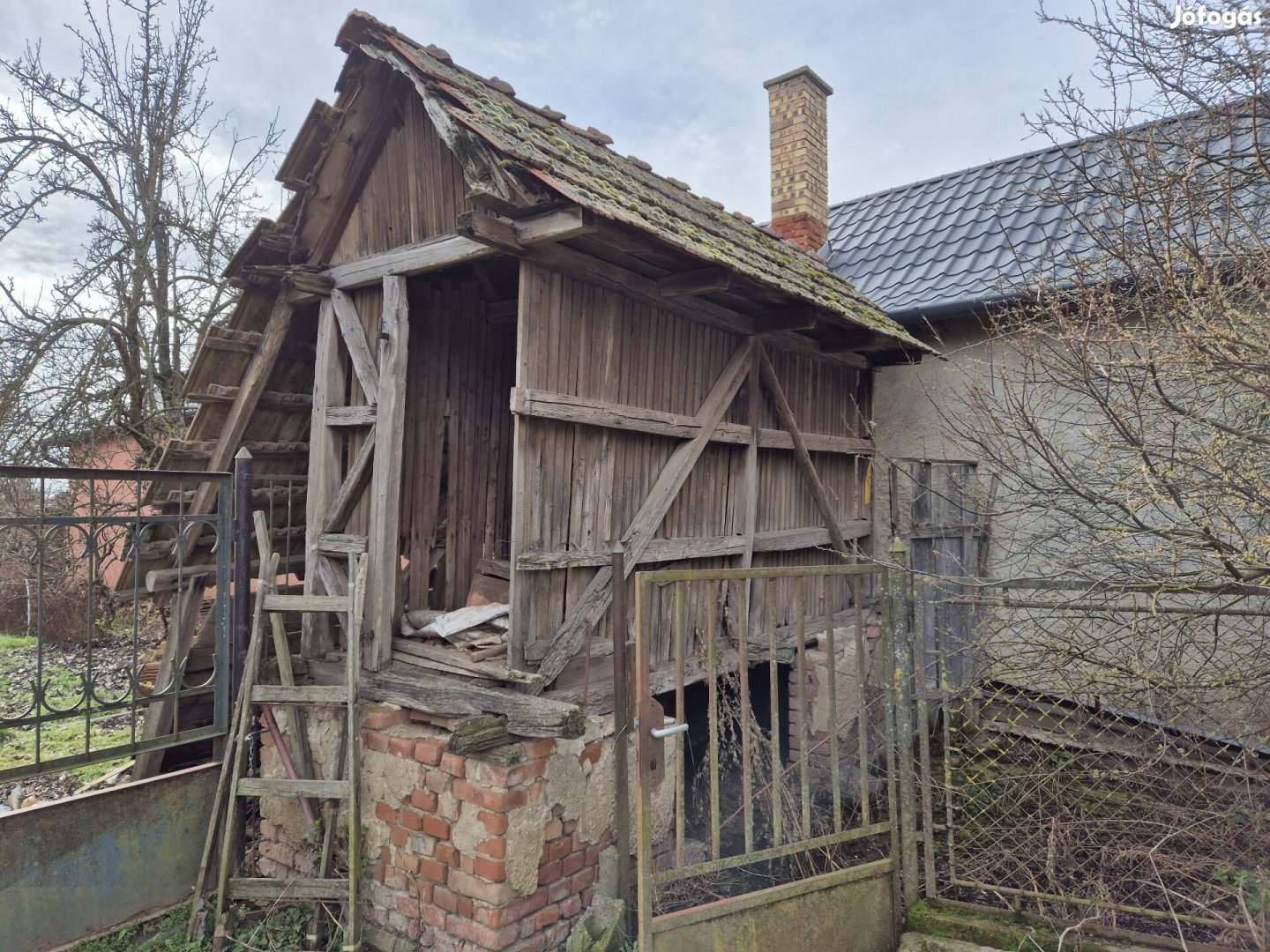 Kukorica góré, tároló