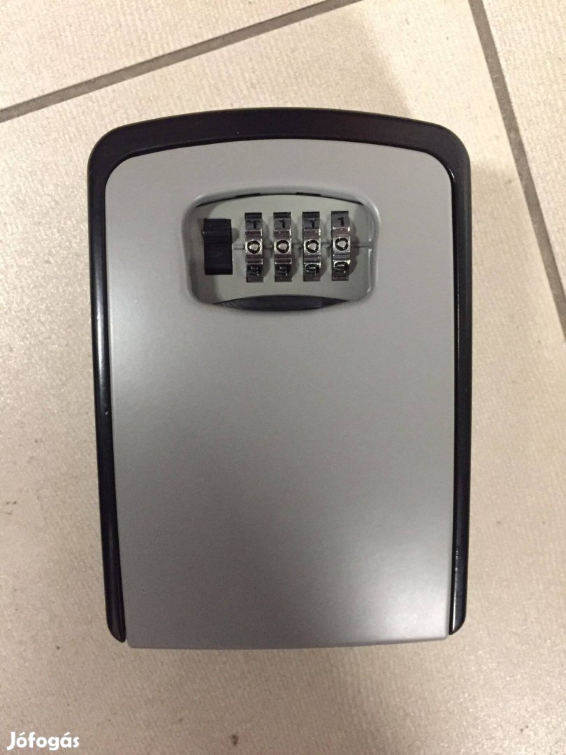 Kulcsszéf számzáras fali E032 14,5x10,5x5cm 2300444