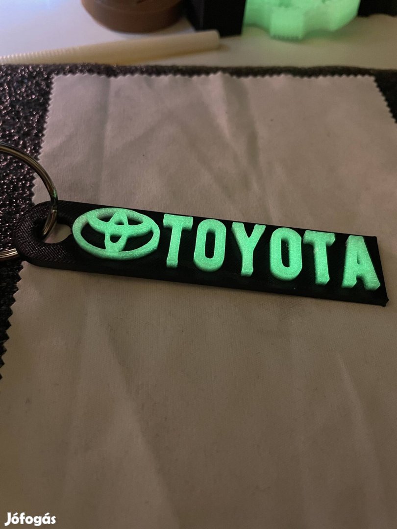 Kulcstartó Toyota (Luminous - világítós)